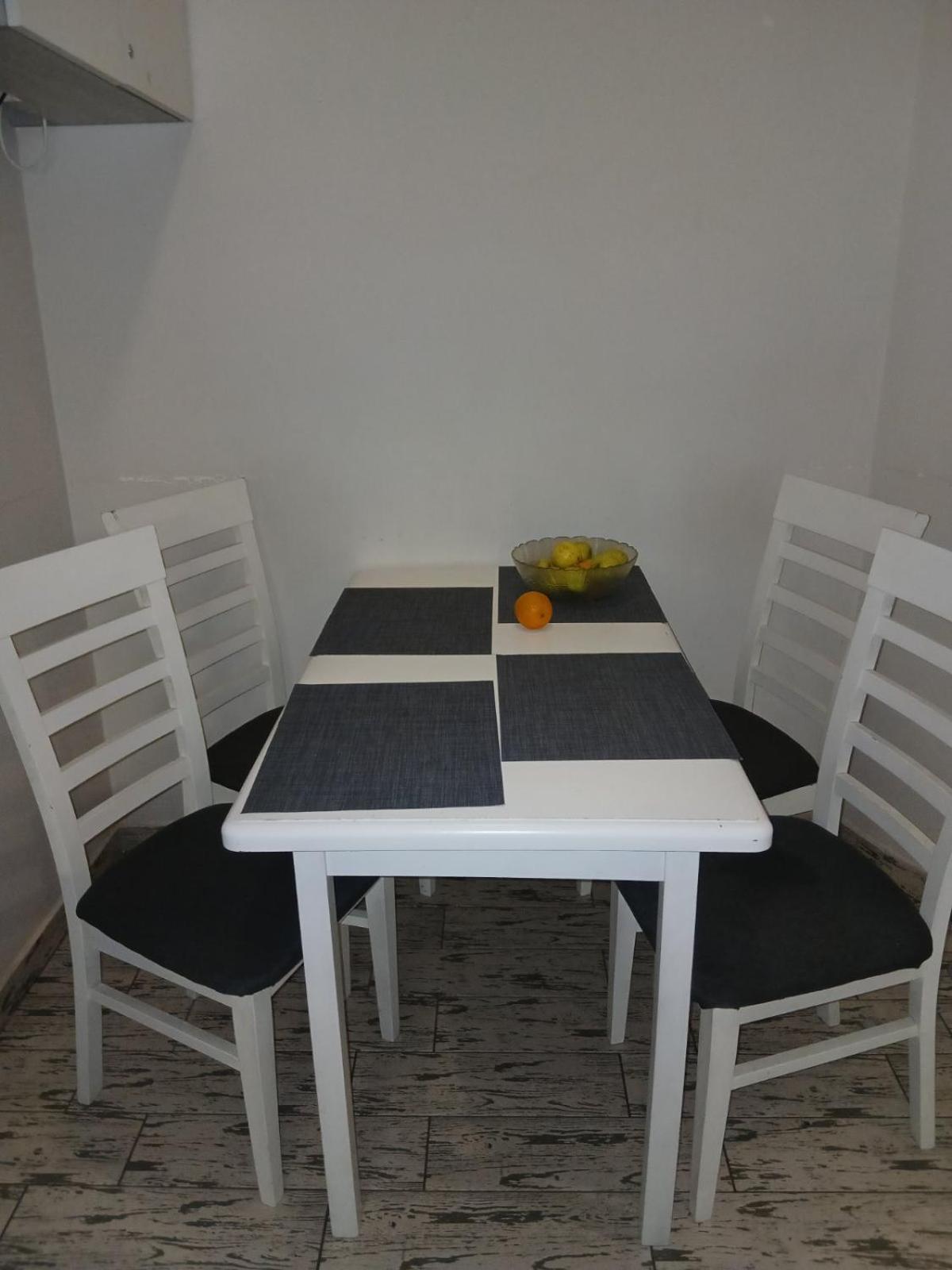 Skelnaia Apartment リヴィウ エクステリア 写真